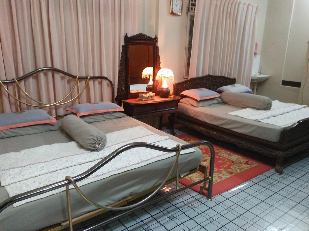 Teratak Ibunda Guest House Kota Bharu Exterior foto